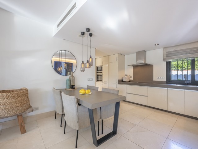 3 Bedrooms Villa in Marbesa
