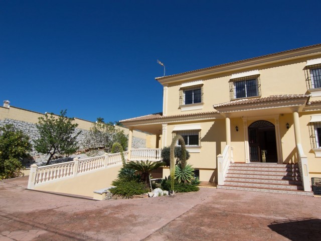 Villa, Alhaurín de la Torre, R4989064
