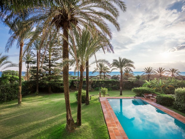 5 Sovrums Villa i Los Monteros
