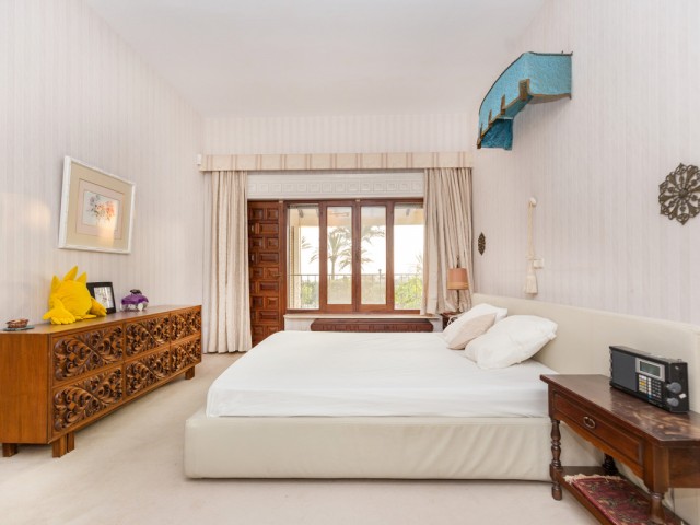 5 Sovrums Villa i Los Monteros
