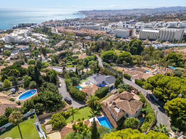 6 Bedrooms Villa in Benalmadena