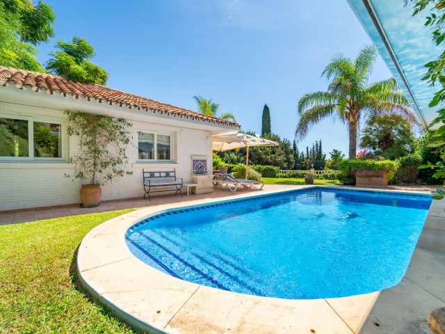 6 Bedrooms Villa in Benalmadena