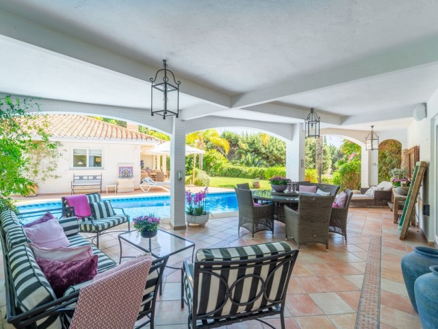 6 Bedrooms Villa in Benalmadena