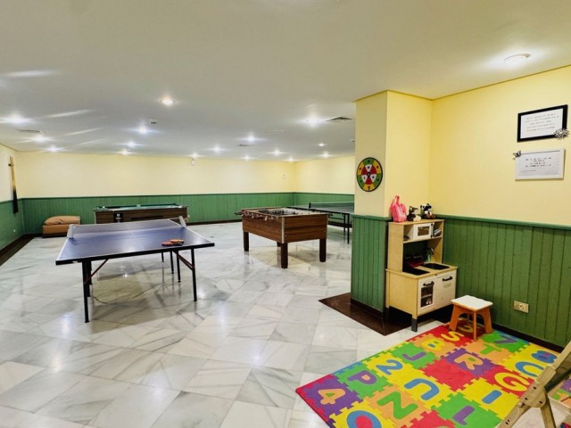 Apartamento con 3 Dormitorios  en Puerto Banús