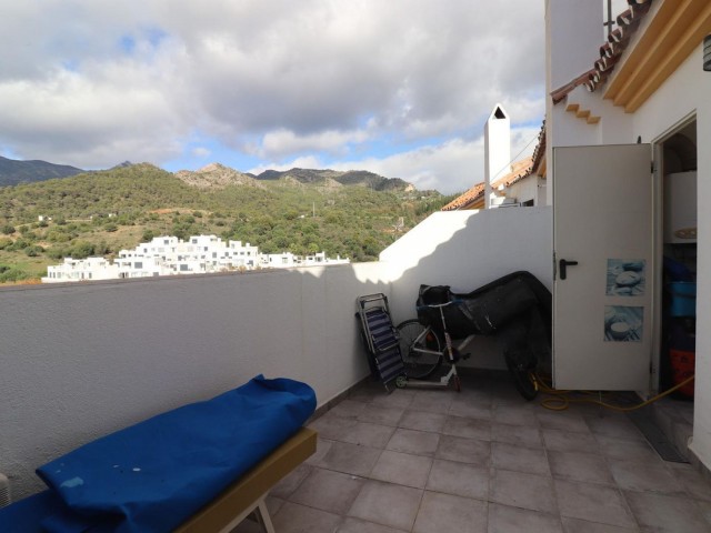 Adosado con 3 Dormitorios  en Marbella