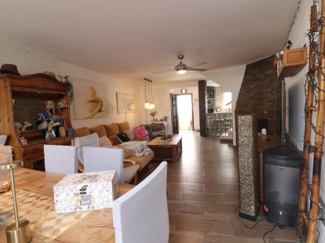 3 Bedrooms Townhouse in Marbella