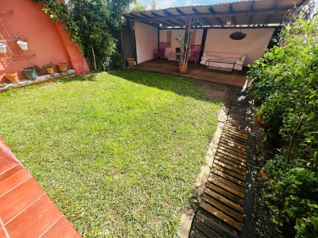 Maison mitoyenne avec 3 Chambres  à Sotogrande