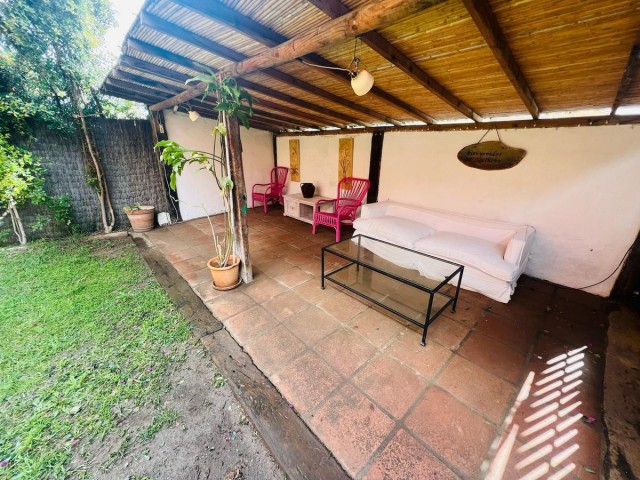 Maison mitoyenne avec 3 Chambres  à Sotogrande