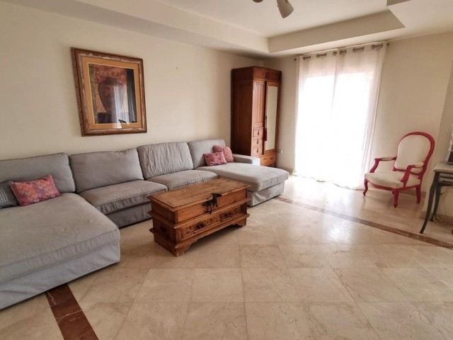 Maison mitoyenne avec 3 Chambres  à Sotogrande