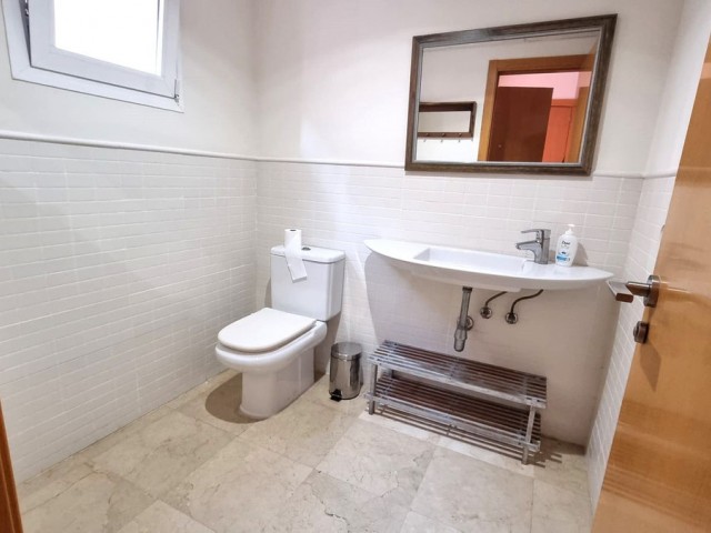 Maison mitoyenne avec 3 Chambres  à Sotogrande