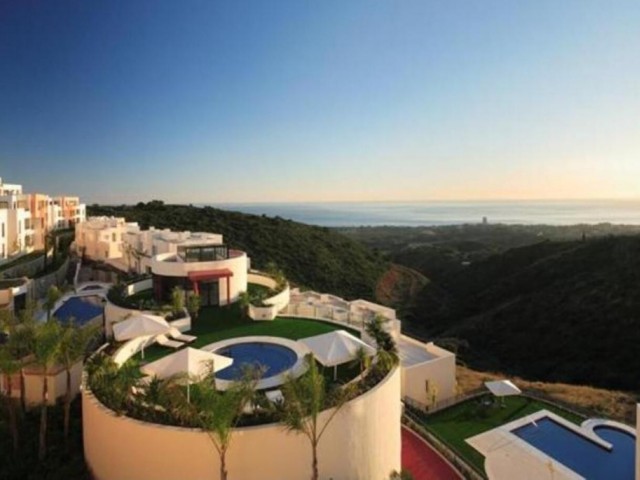 Apartment, Altos de los Monteros, R4991353