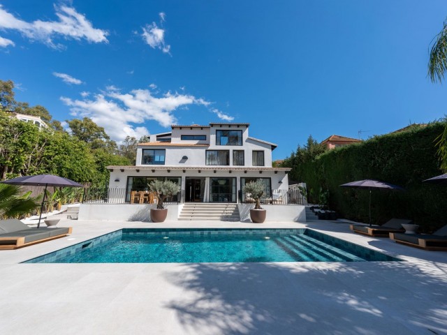 5 Slaapkamer Villa in Nueva Andalucía