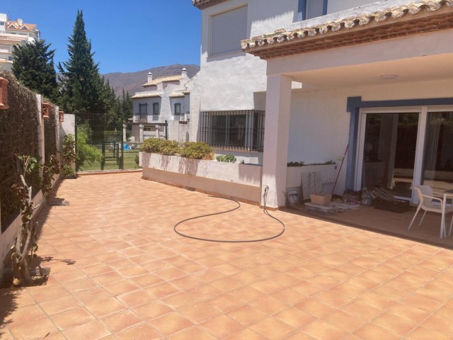 5 Schlafzimmer Reihenhaus in Estepona