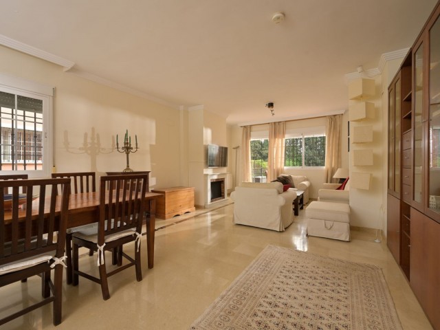 5 Sovrums Villa i Elviria