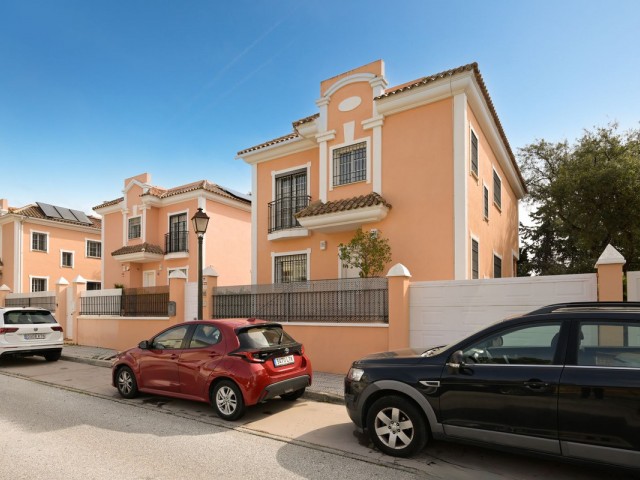 5 Sovrums Villa i Elviria