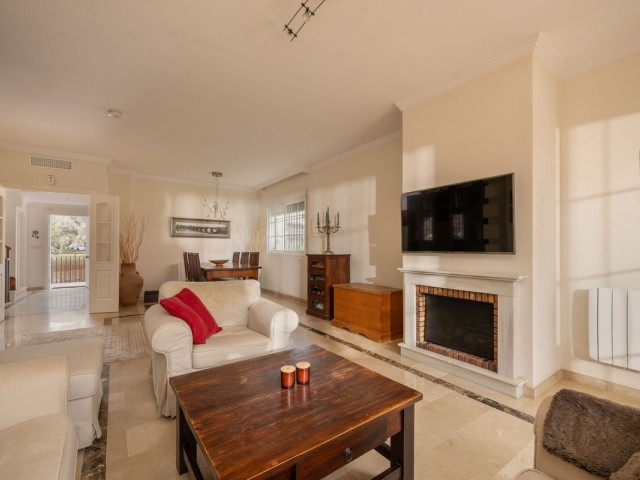 5 Sovrums Villa i Elviria