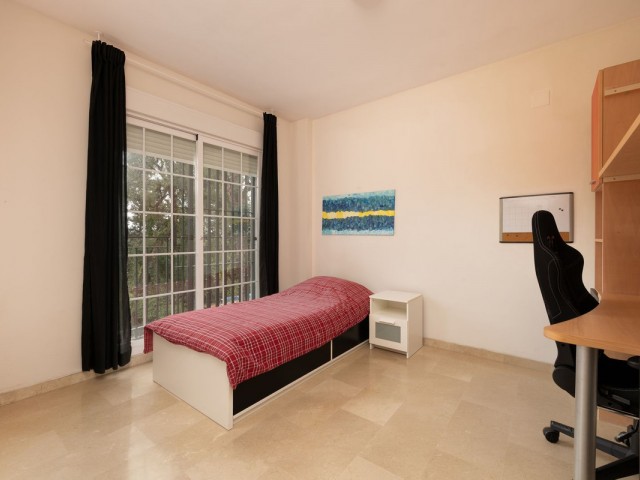 5 Sovrums Villa i Elviria