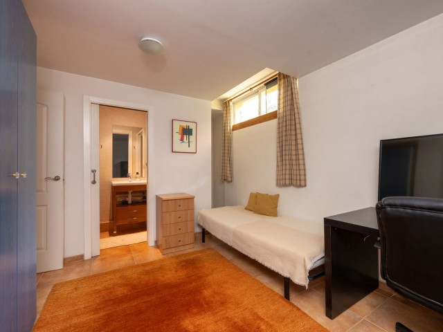 5 Sovrums Villa i Elviria