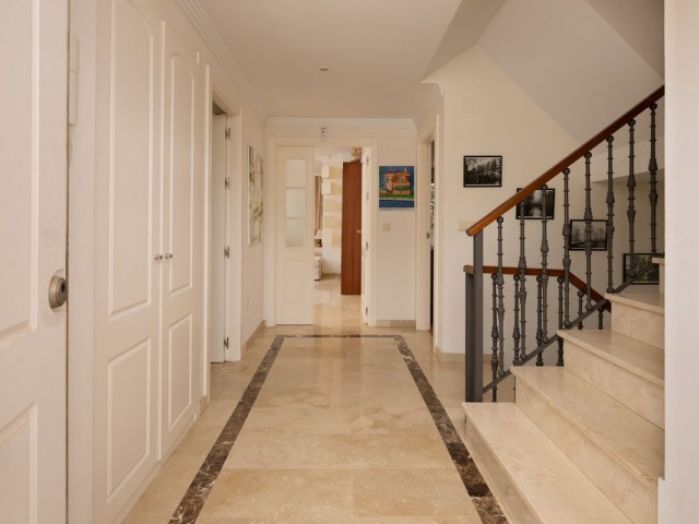 5 Makuuhuoneen Huvila Elviria