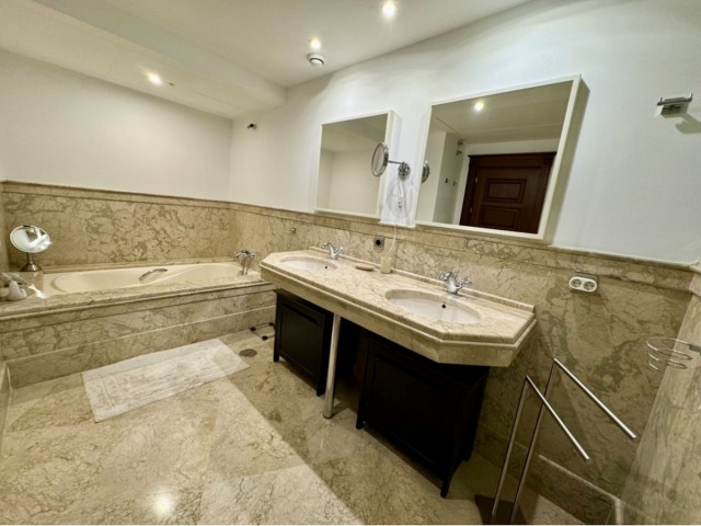 3 Schlafzimmer Apartment in San Pedro de Alcántara