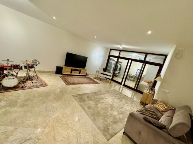 3 Schlafzimmer Apartment in San Pedro de Alcántara