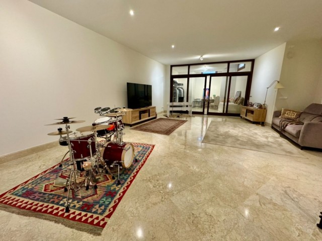 3 Schlafzimmer Apartment in San Pedro de Alcántara