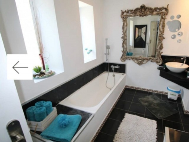 5 Soveroms Villa i Estepona