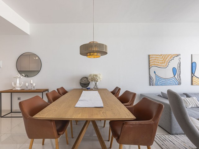 Apartamento con 3 Dormitorios  en Bel Air