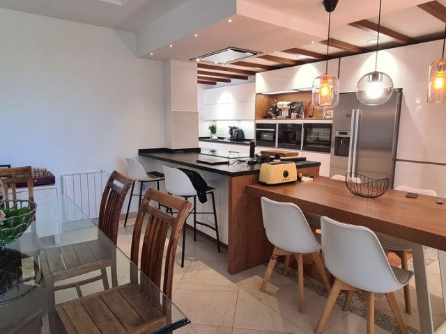 3 Bedrooms Villa in Cerros del Aguila