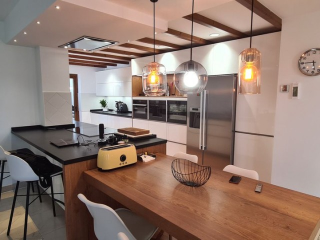 3 Bedrooms Villa in Cerros del Aguila