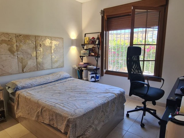 3 Bedrooms Villa in Cerros del Aguila