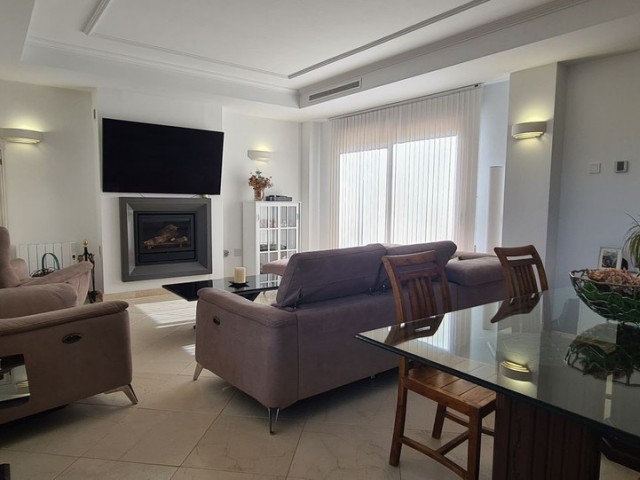 Villa avec 3 Chambres  à Cerros del Aguila