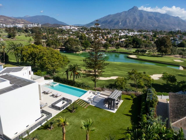 5 Slaapkamer Villa in Nueva Andalucía