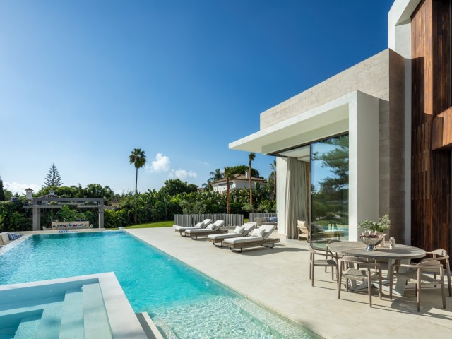 5 Slaapkamer Villa in Nueva Andalucía