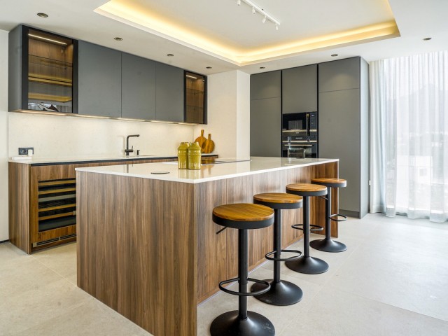 5 Slaapkamer Villa in Nueva Andalucía