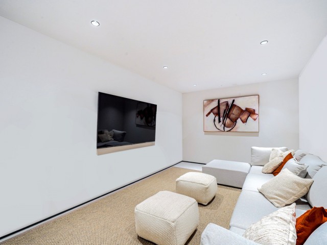 5 Slaapkamer Villa in Nueva Andalucía