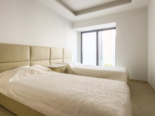 3 Makuuhuoneen Rivitalo Estepona