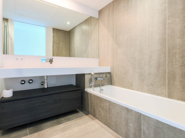 3 Makuuhuoneen Rivitalo Estepona