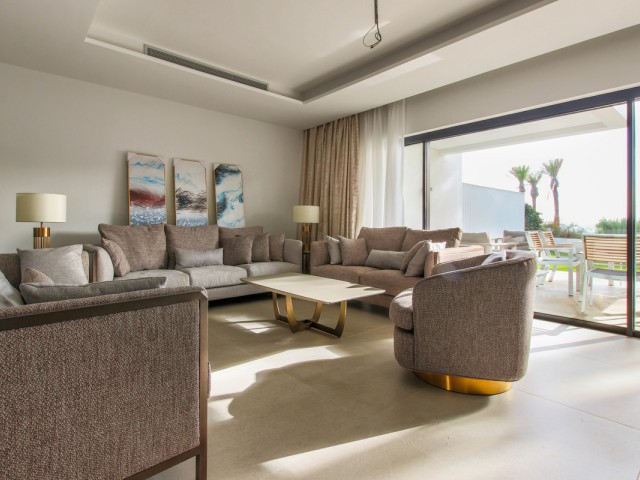 3 Bedrooms Townhouse in Estepona