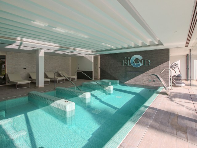 3 Bedrooms Townhouse in Estepona