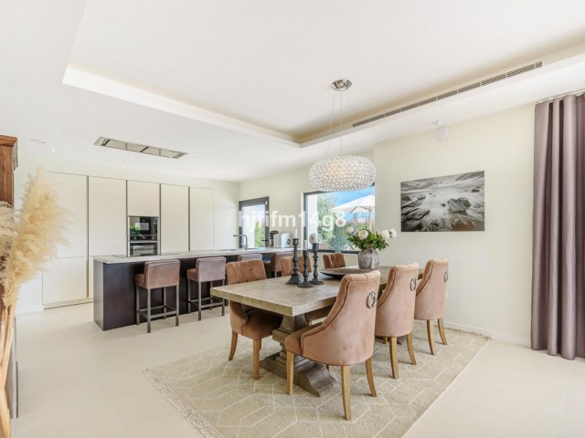 5 Slaapkamer Villa in San Pedro de Alcántara