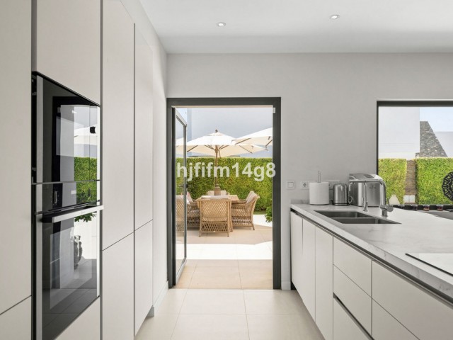 5 Slaapkamer Villa in San Pedro de Alcántara