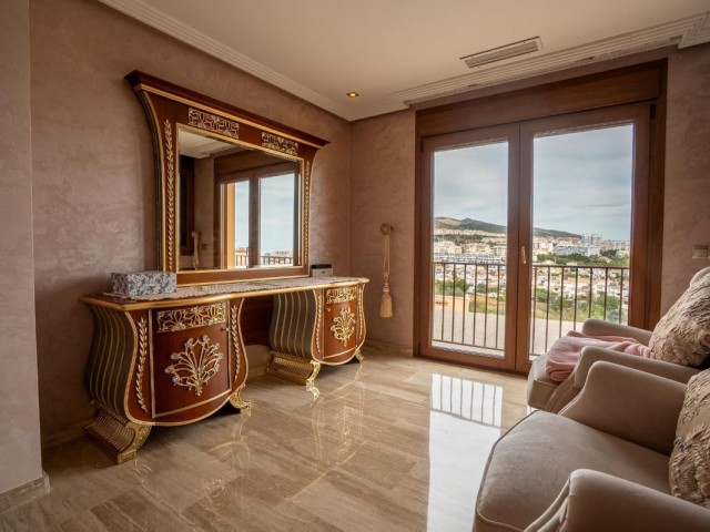 5 Sovrums Villa i Benalmadena Costa