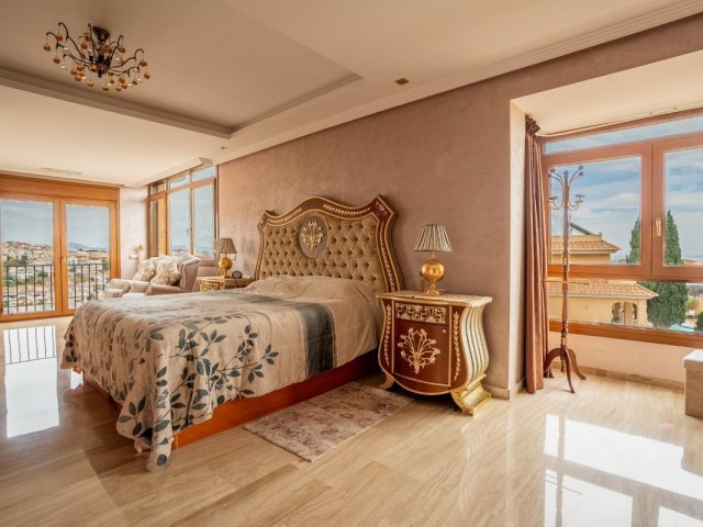 5 Schlafzimmer Villa in Benalmadena Costa