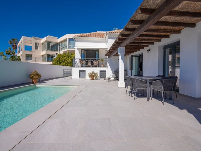 4 Bedrooms Villa in Mijas