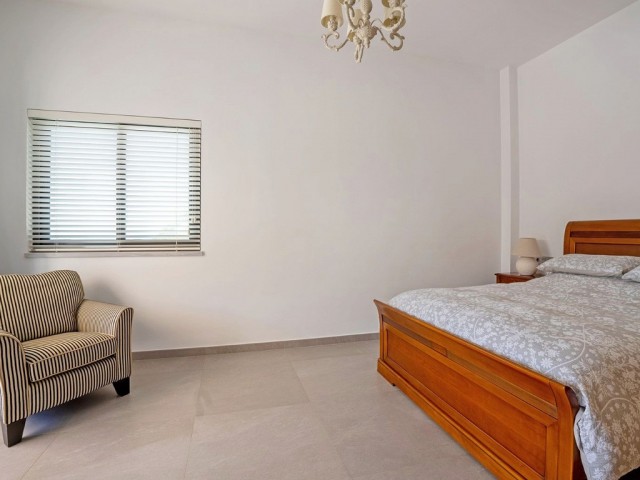 4 Bedrooms Villa in Mijas