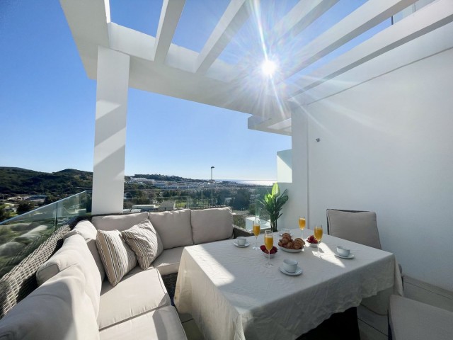 Apartamento con 3 Dormitorios  en La Cala de Mijas