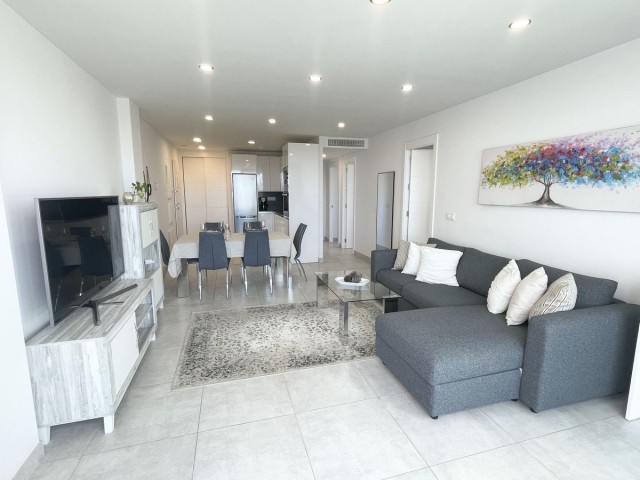 Apartamento con 3 Dormitorios  en La Cala de Mijas