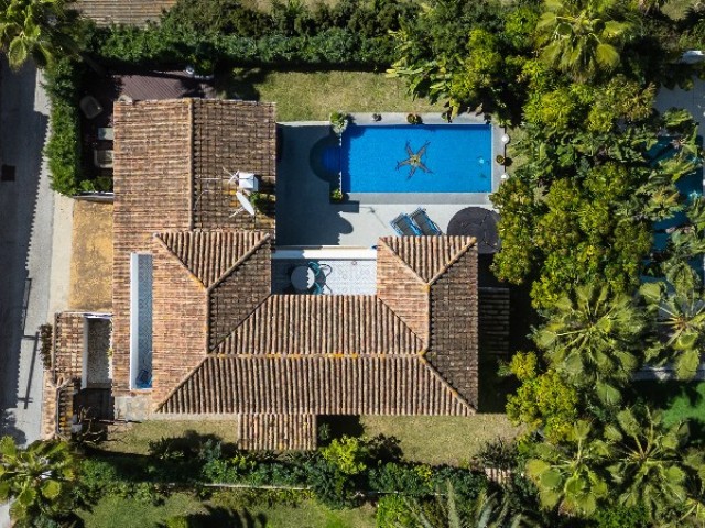 3 Bedrooms Villa in Marbesa