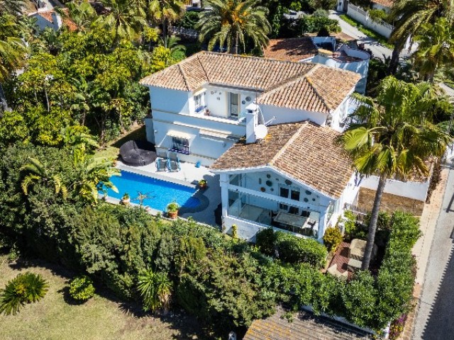 3 Bedrooms Villa in Marbesa